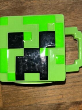Green Creeper Pixel Mug - Brand Not Specified
